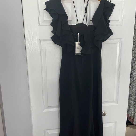 C/MEO collective immerse off the shoulder gown - Picture 4 of 8